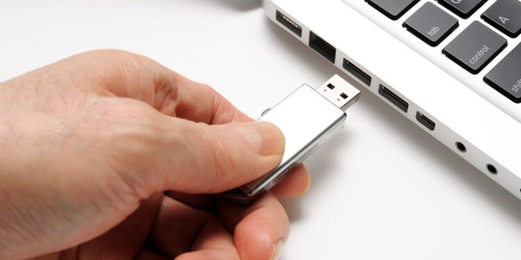 How To Disable USB Ports Or Enable USB Ports In Windows 10/11
